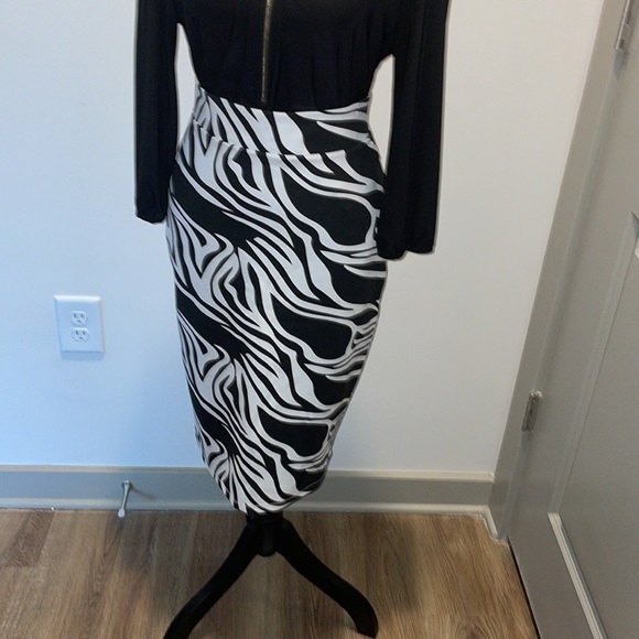 Zebra skirt - Picture 3 of 4